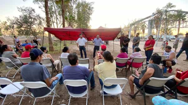 Acuden director de INDIVI y titular de bienestar a colonia Bugambilias Jardines para atender peticiones