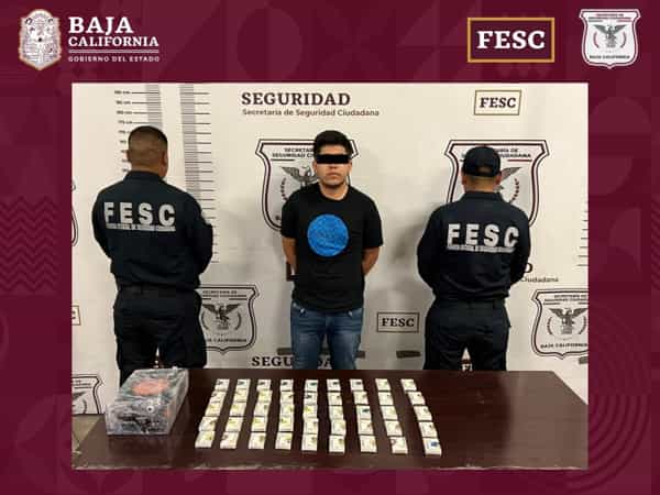 Aseguran agentes de la FESC a cinco personas con sustancias ilícitas