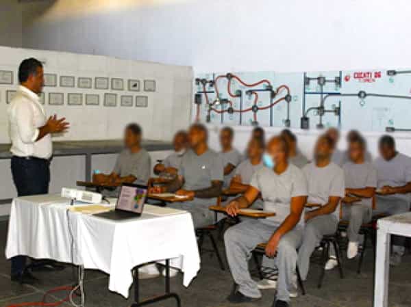 Fomenta CESISPE aprendizaje laboral entre personas privadas de la libertad del centro penitenciario de Tijuana