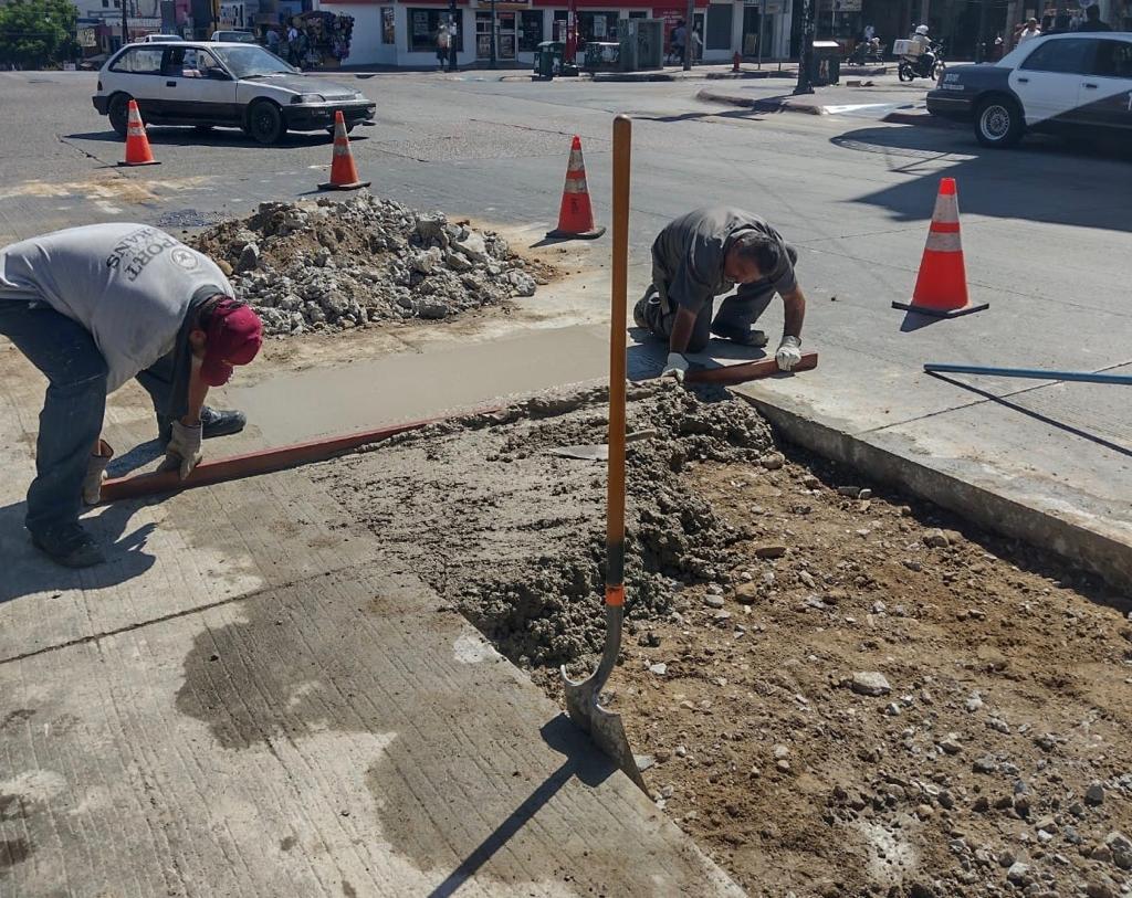 Avanza CESPT bacheo en Tijuana y Playas de Rosarito