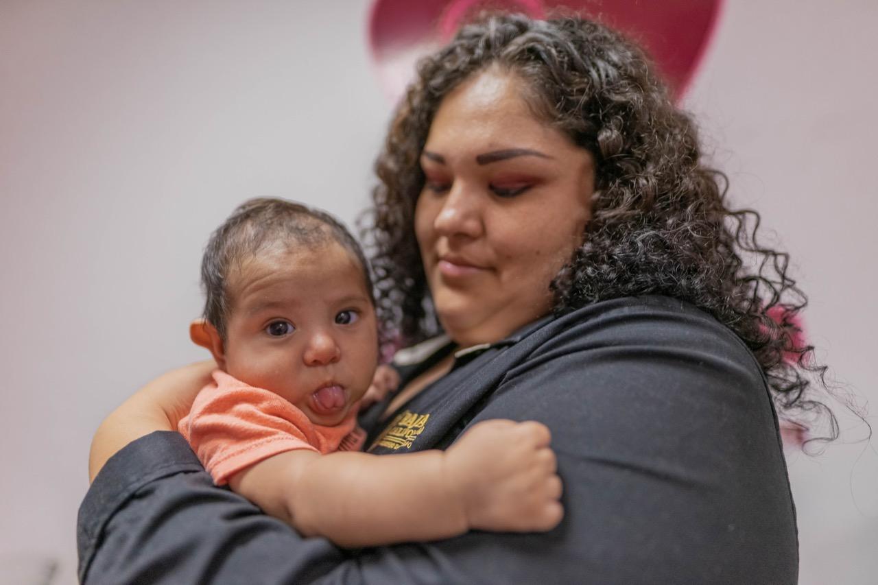 Pone CESPTE a disposición de madres lactantes un espacio digno para servicio de maternidad