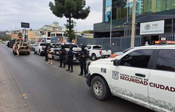 Ubican en coordinación FESC, SEDENA y SSPCM camioneta con droga