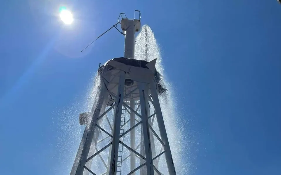 Colapso de tanque de agua elevado en Puebla deja dos muertos