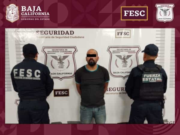 Cumplimenta FESC orden de aprehensión activa por narcomenudeo y detiene a tres en posesión de drogas