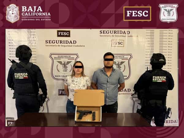 Detiene FESC a dos personas en posesión de un arma de fuego