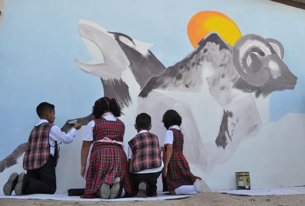 Premia secretaría de educación a alumnos ganadores de concurso “Mi municipio en un mural”