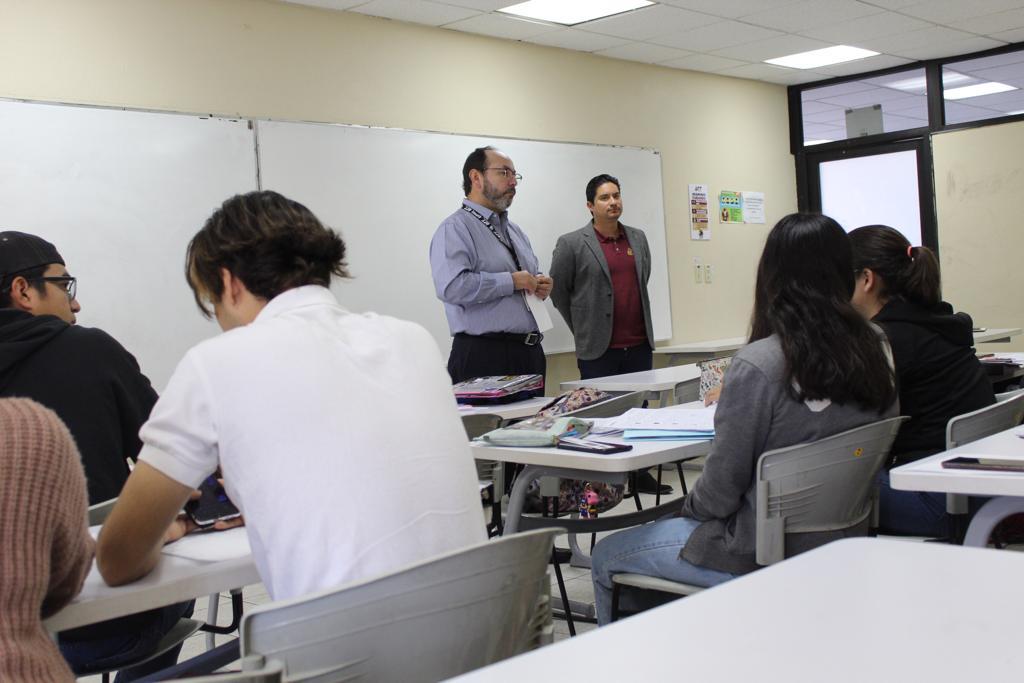 Establece rector de la UTT ruta de diálogo permanente con estudiantes