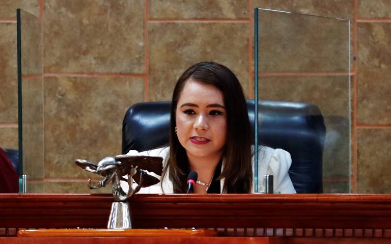 Cuestionan a Alejandra Ang Hernández por dejar fuera de la orden del día dictamen del fraude de más de 2 mil millones de pesos