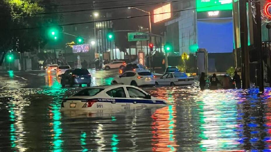 Desaparecen adulto y una menor arrastrados por las lluvias en Tijuana