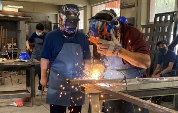 Ingresan jóvenes del albergue “Corazón por Delante” de DIF Baja California a educación laboral