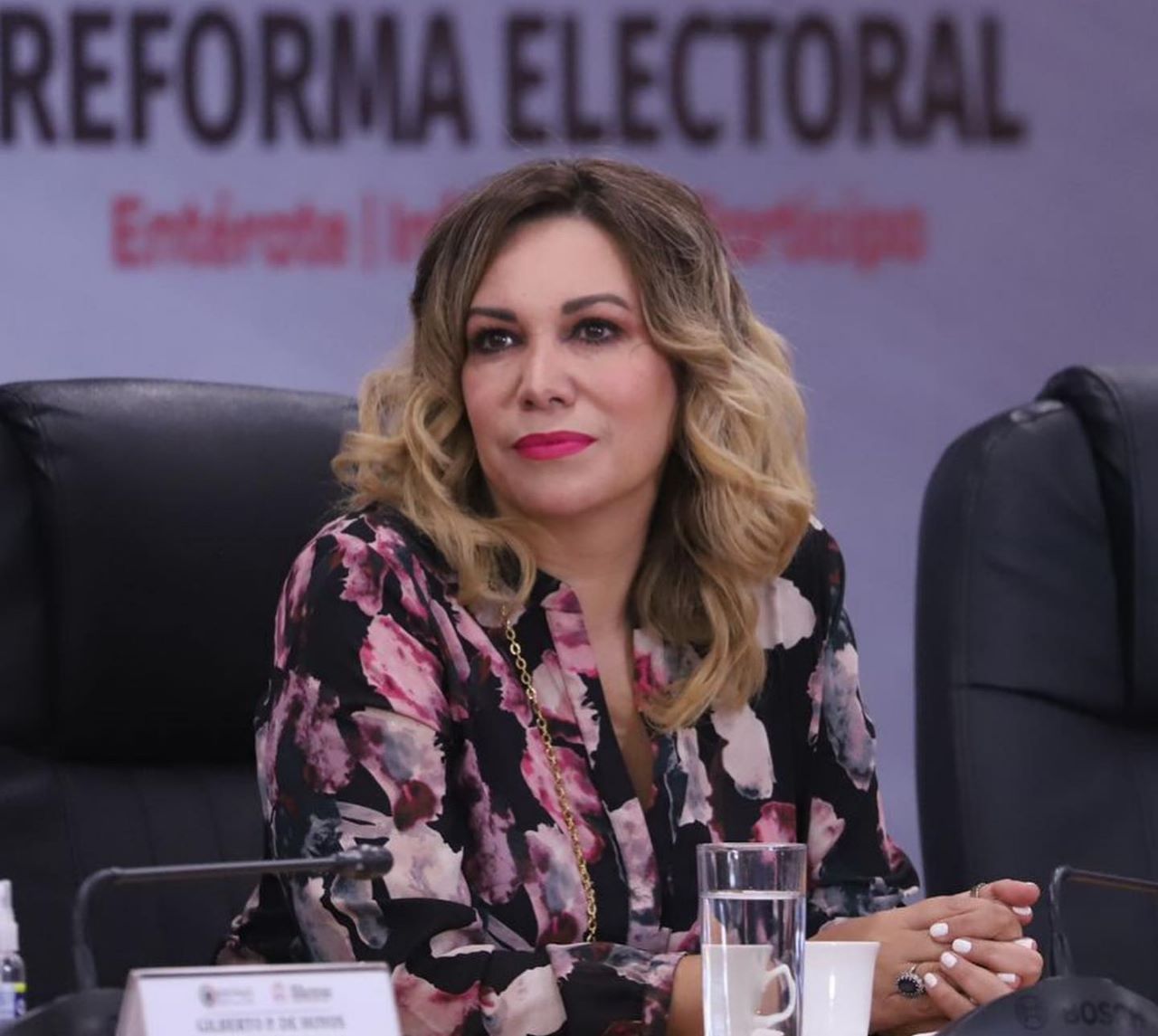 Zulema Adams y Susana Prieto, entre los diputados que irán a Europa en lugar de marchar con AMLO