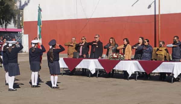 Conmemoran 100 aniversario de primaria “La Corregidora”