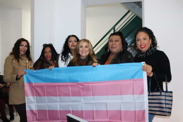 Entrega SISIG apoyo a mujeres trans en situación de vulnerabilidad por violencia