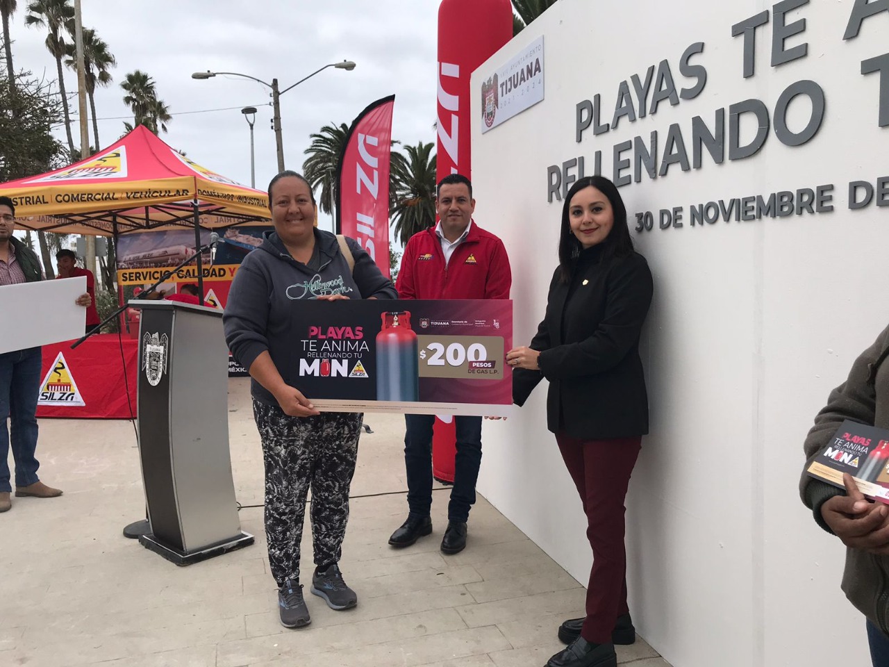 Benefician a 100 familias con programa “Playas te anima rellenando tu mina”