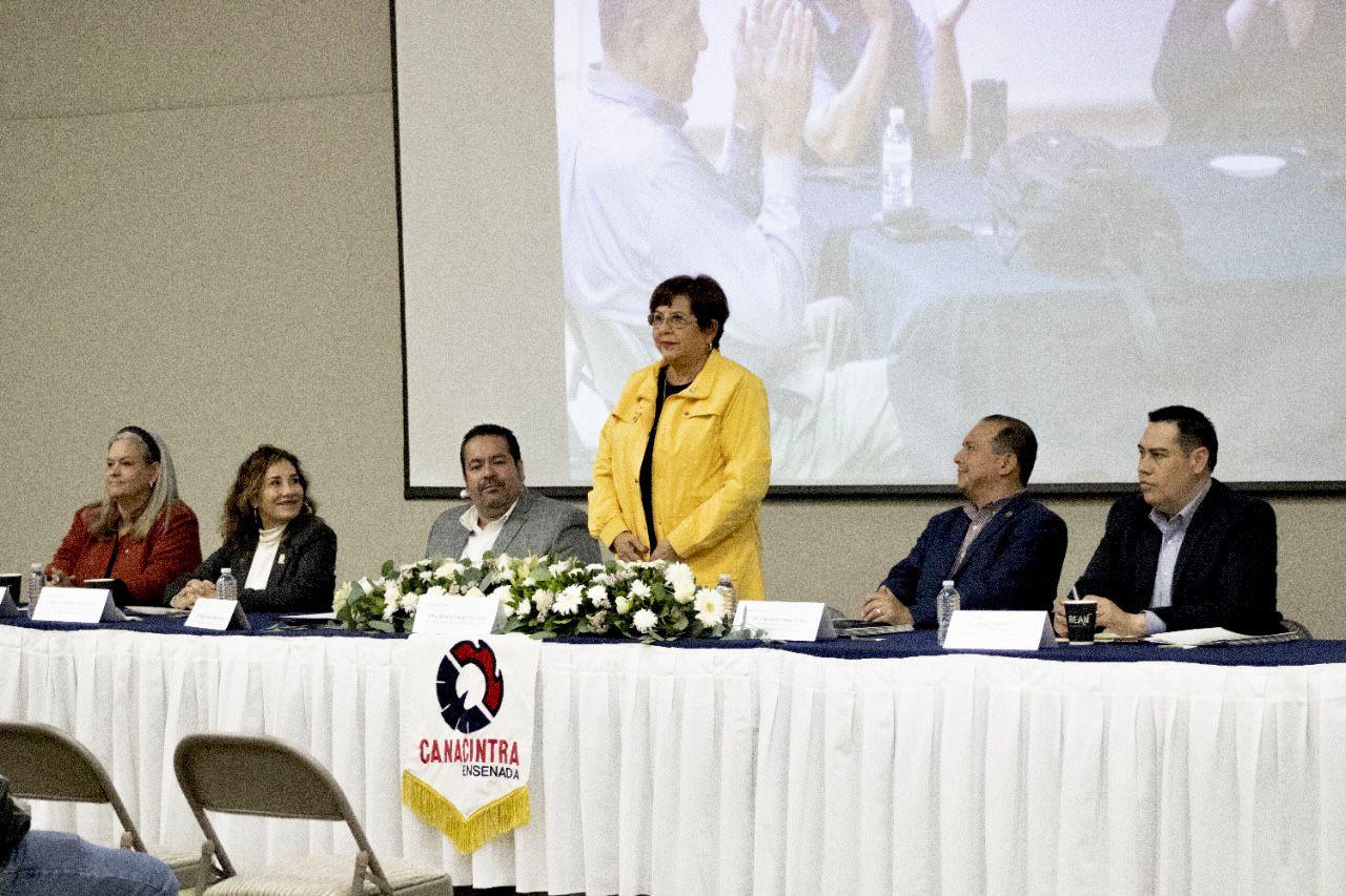 Invitan a jóvenes emprendedores a ciclo de conferencias “Emprendimiento Puro”