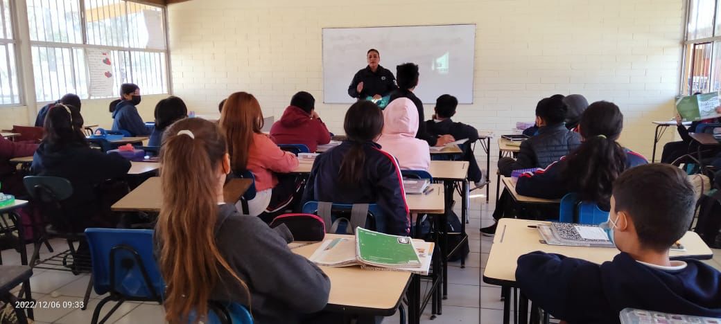 Brinda la DSPM pláticas preventivas a alumnos de secundaria