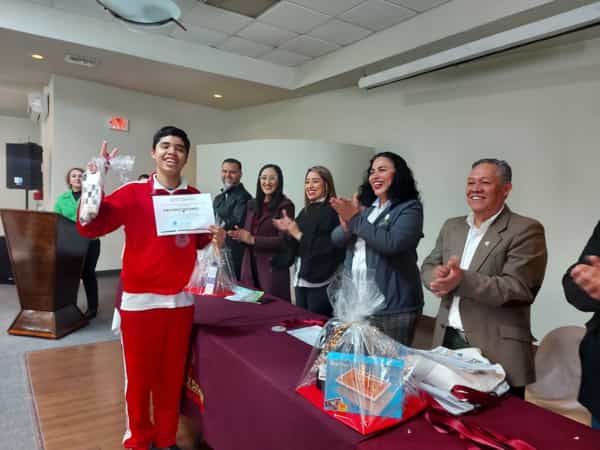 Reconoce Secretaría de Educación a alumnas y alumnos participantes del segundo concurso “dibujo y frases inclusivas”