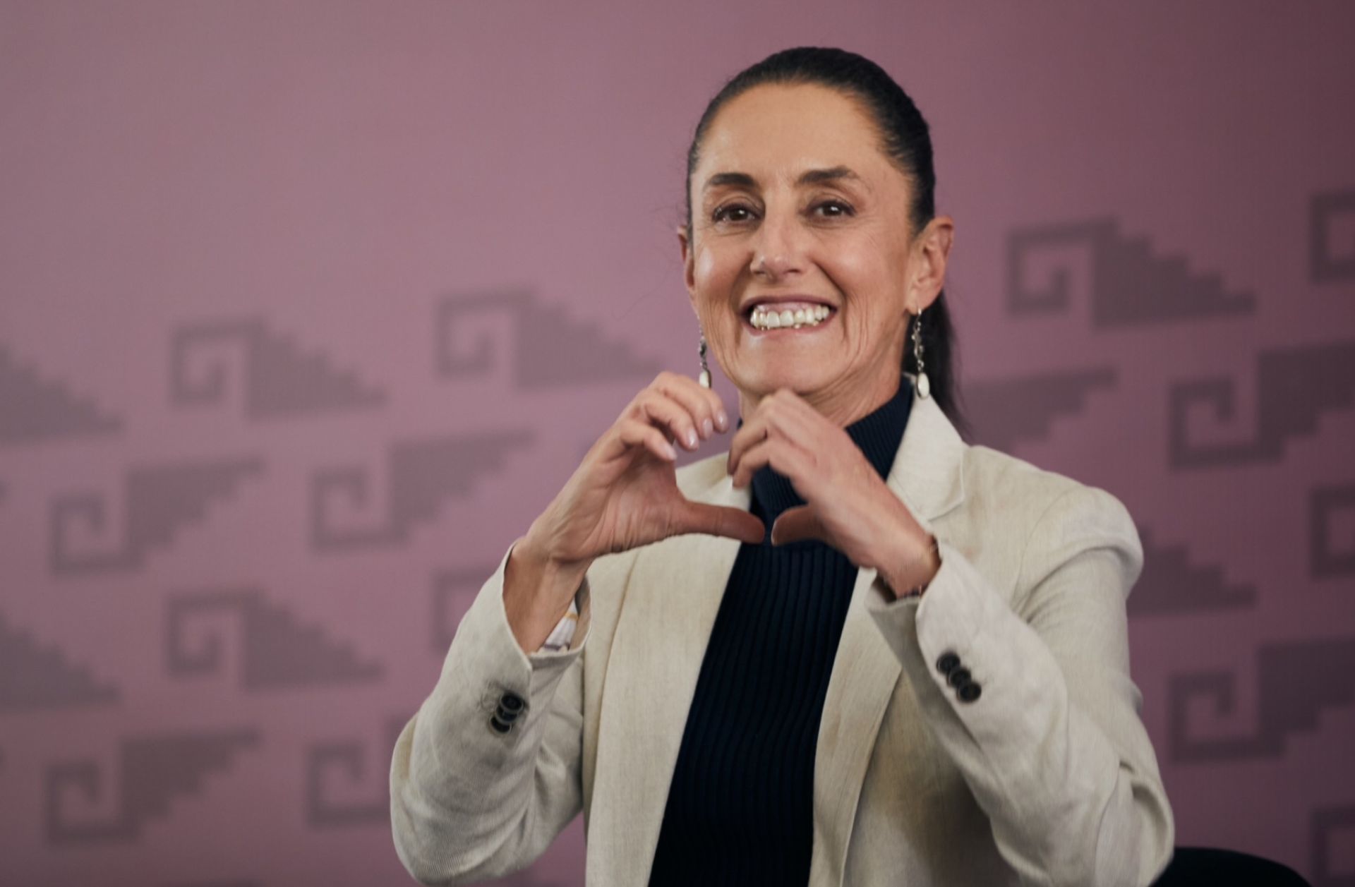 Sheinbaum celebró de que por primera vez en la historia una mujer presida la SCJN