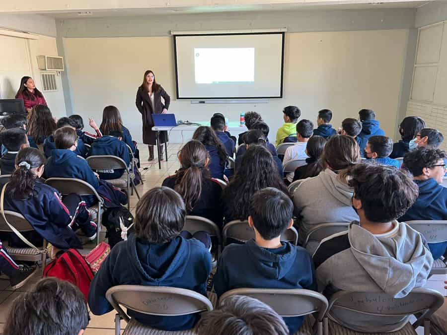 Brinda Juventud BC pláticas informativas sobre la salud emocional y psicológica