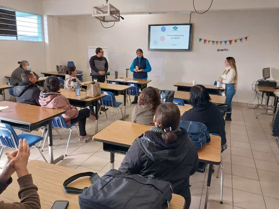 Capacitan a docentes de CONALEP en uso de herramientas tecnológicas y métodos pedagógicos