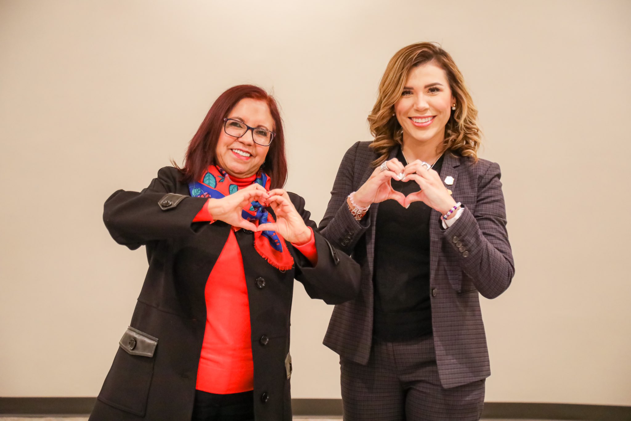 Marina del Pilar recibe a Lety Ramírez: “Hemos demostrado como ningún otro el compromiso que tenemos con la educación”