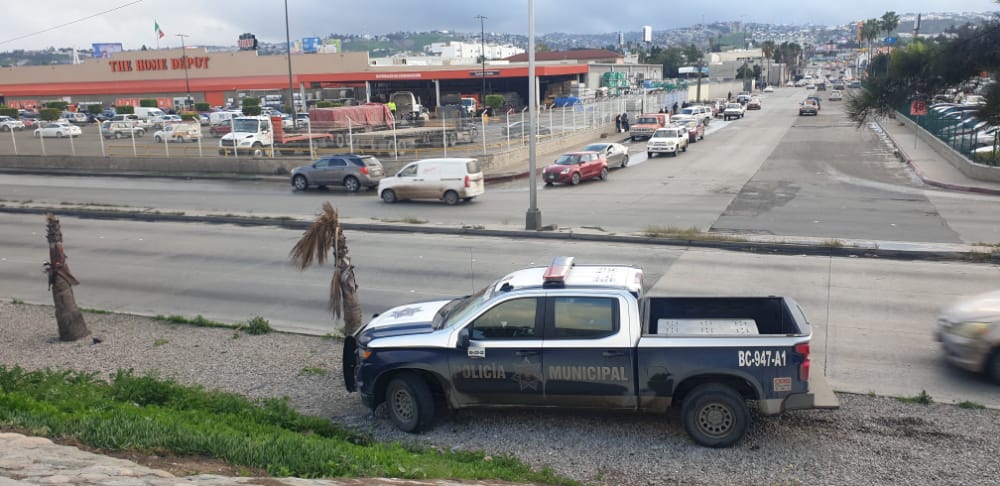 Policía Municipal de Tijuana arrestó a 30 personas por faltas administrativas en la canalización