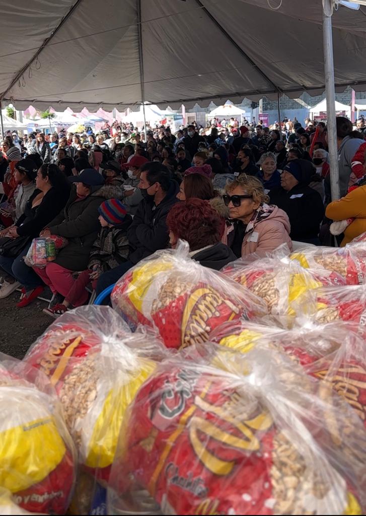 Beneficia Ayuntamiento a mil 200 familias en jornada de bienestar