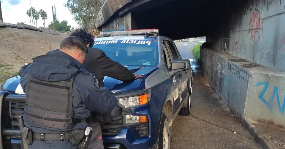 Policía Municipal de Tijuana captura a 16 infractores en la canalización