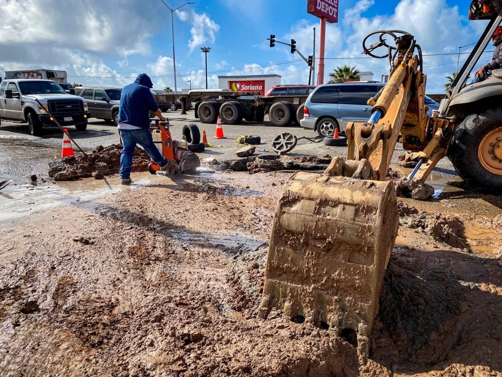 Realiza CESPE trabajos en sistema de alcantarillado sanitario afectado por las lluvias