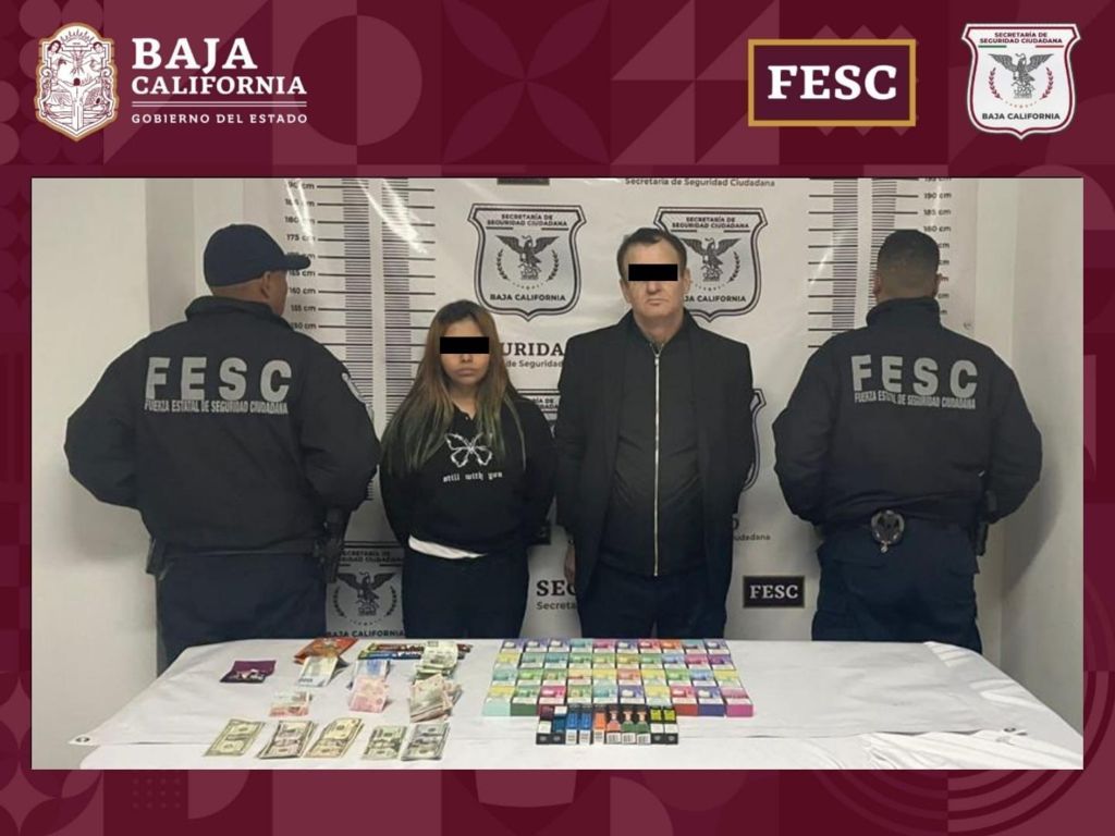 Asegura FESC 60 vapeadores, más de 28 mil pesos y 362 dólares