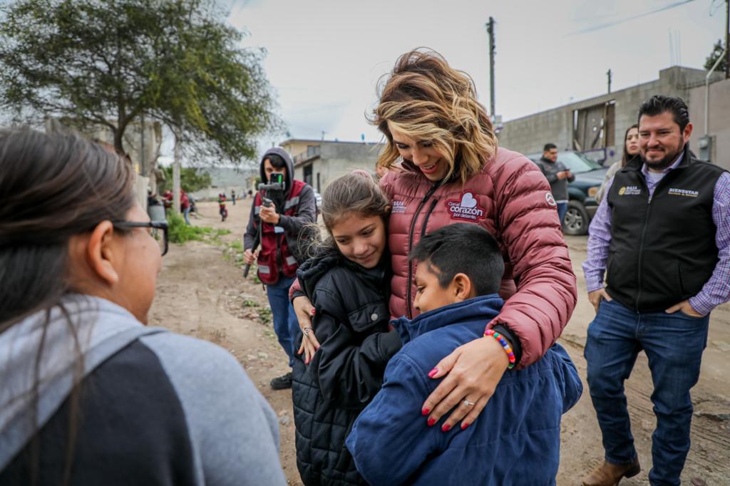 Atiende Marina del Pilar peticiones de familias de la zona este de Tijuana