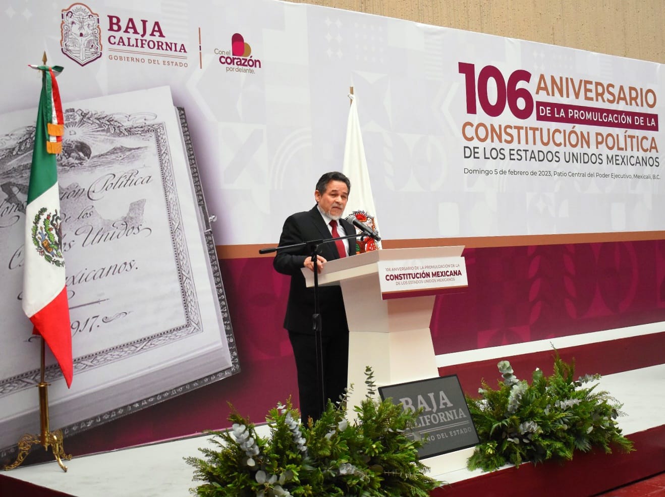 Celebra Gobierno de Baja California 106 Aniversario de la Constitución Mexicana