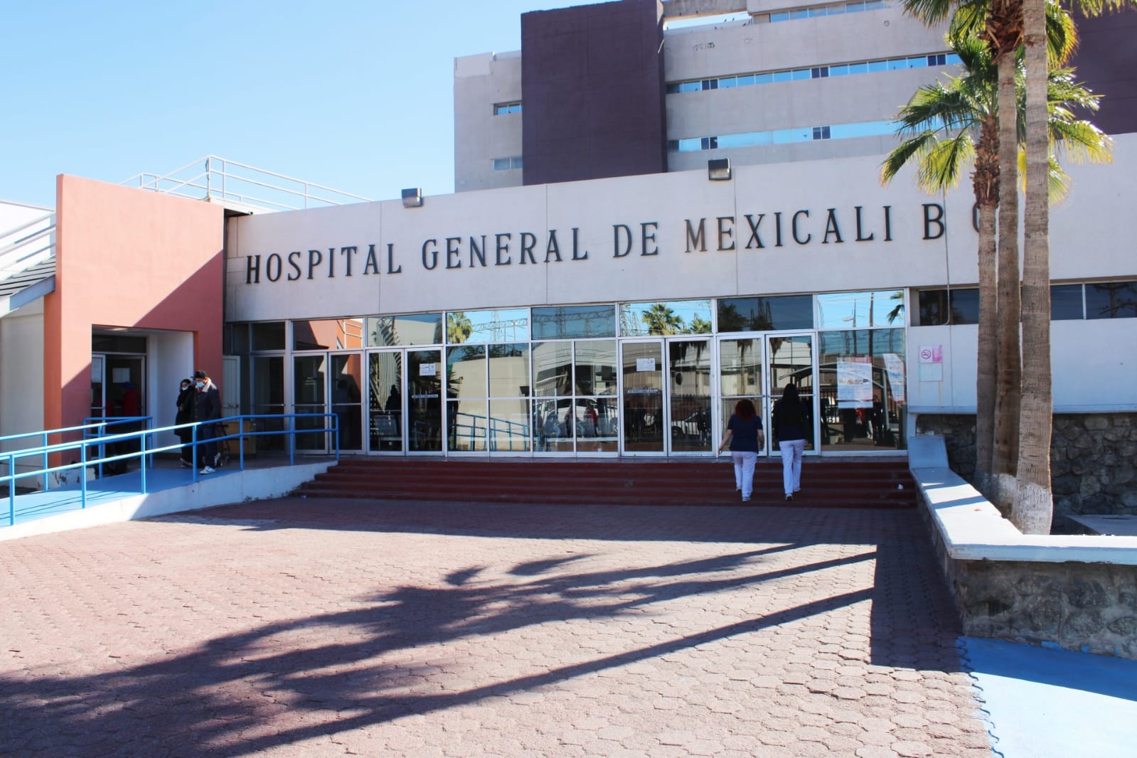 Detalla Hospital General de Mexicali proceso para recibir informes presenciales de pacientes hospitalizados