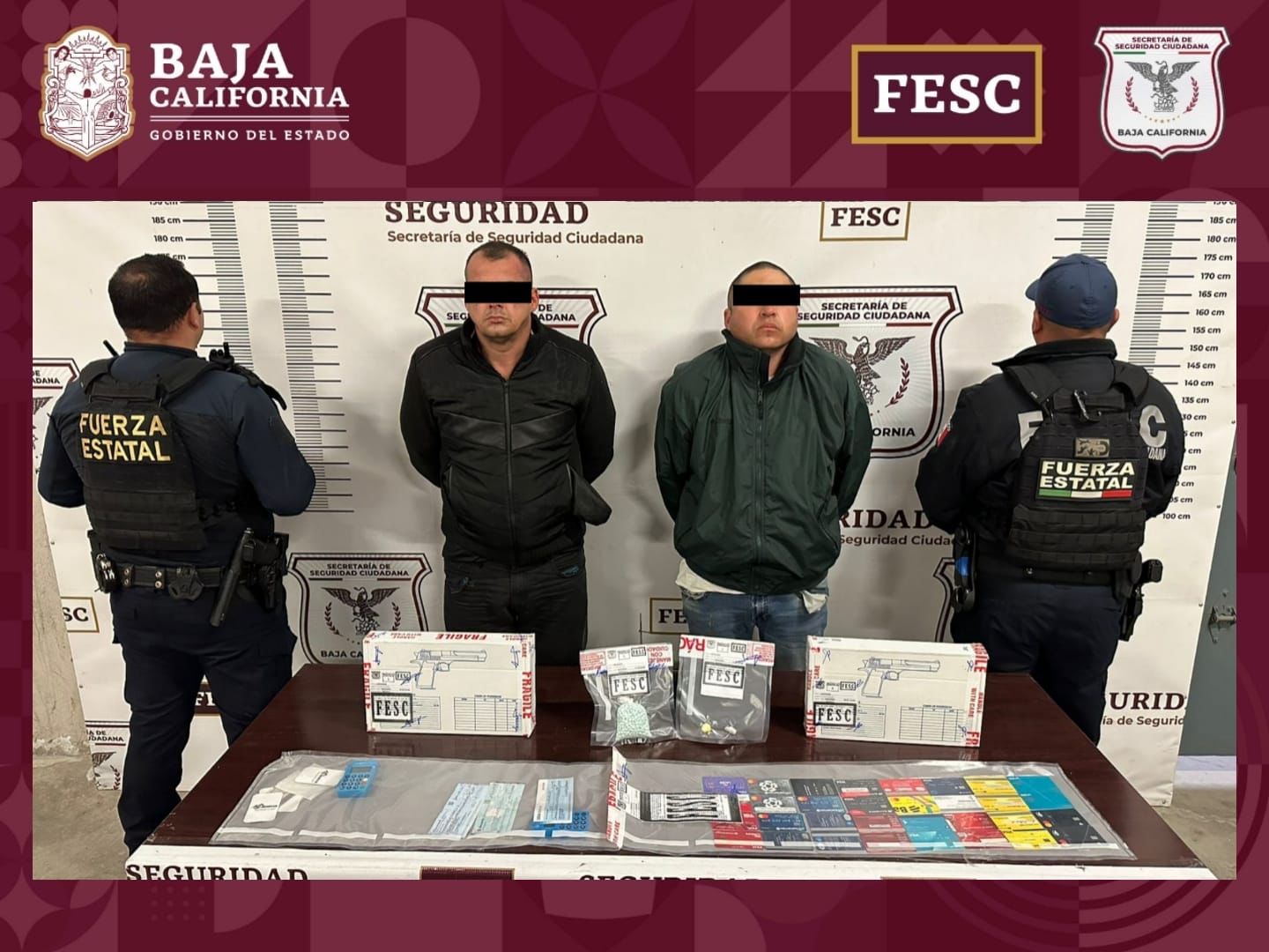 Detiene FESC a dos personas en posesión de fentanilo, armas de fuego y tarjetas bancarias