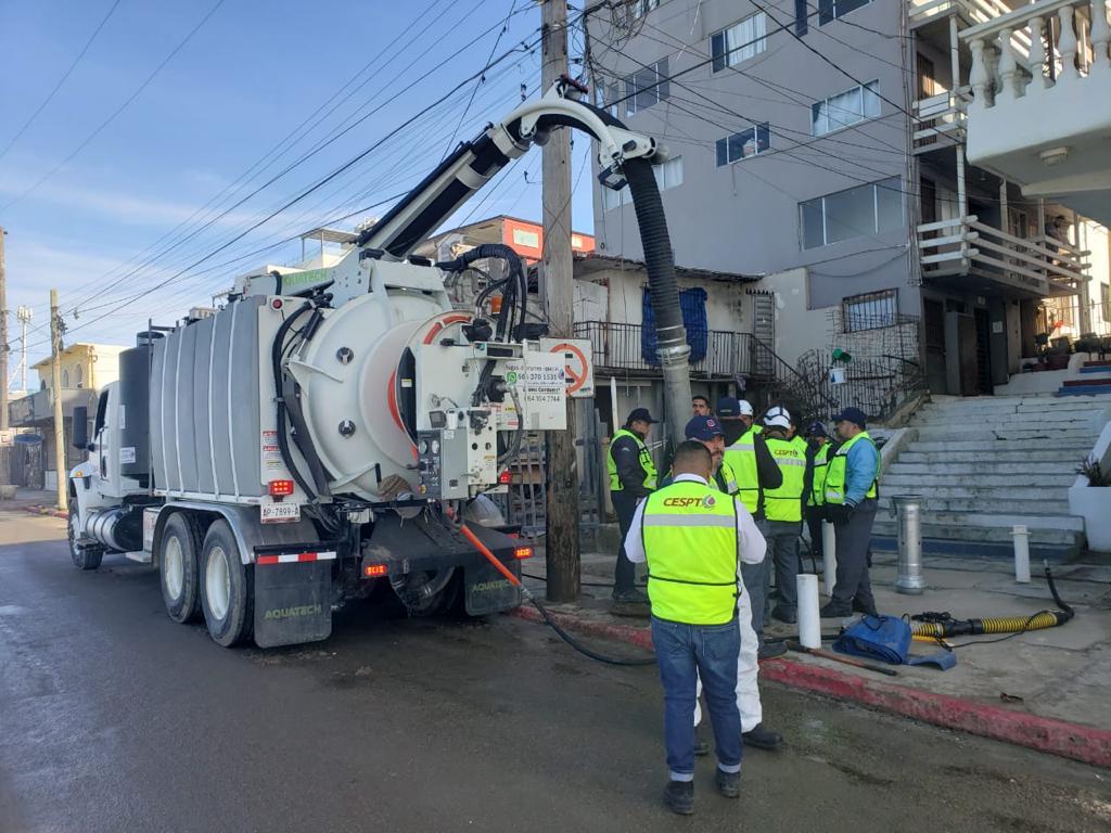 Eficientiza CESPT la operación y mantenimiento de equipos de desazolve para brindar un mejor servicio