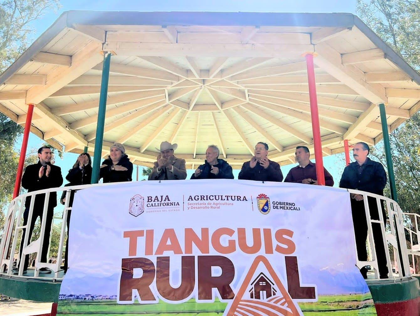 Realiza SADERBC el primer tianguis agropecuario de Baja California