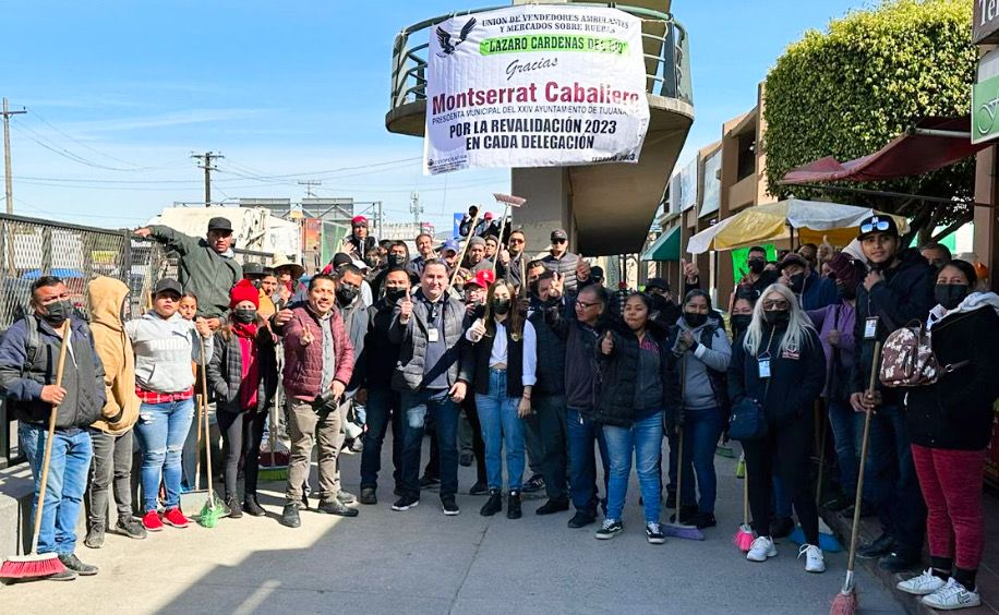 Comerciantes ambulantes reconocen labor de alcaldesa Montserrat Caballero por facilitar revalidación de permisos