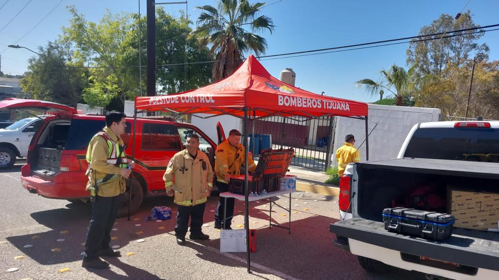 Bomberos de Tijuana brinda apoyo en incidente de Playas de Rosarito