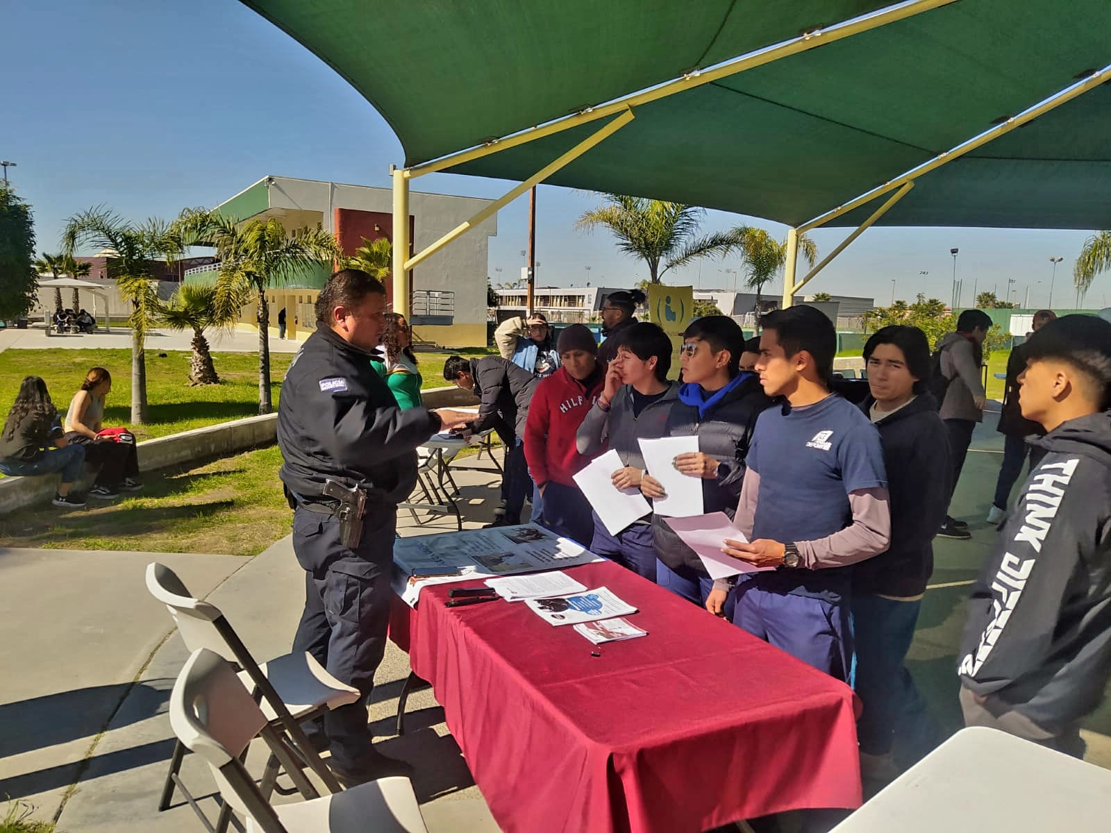 Invita Policía Municipal a estudiantes de la UABC a los programas “Jóvenes Cambiando” y “Policía Juvenil”