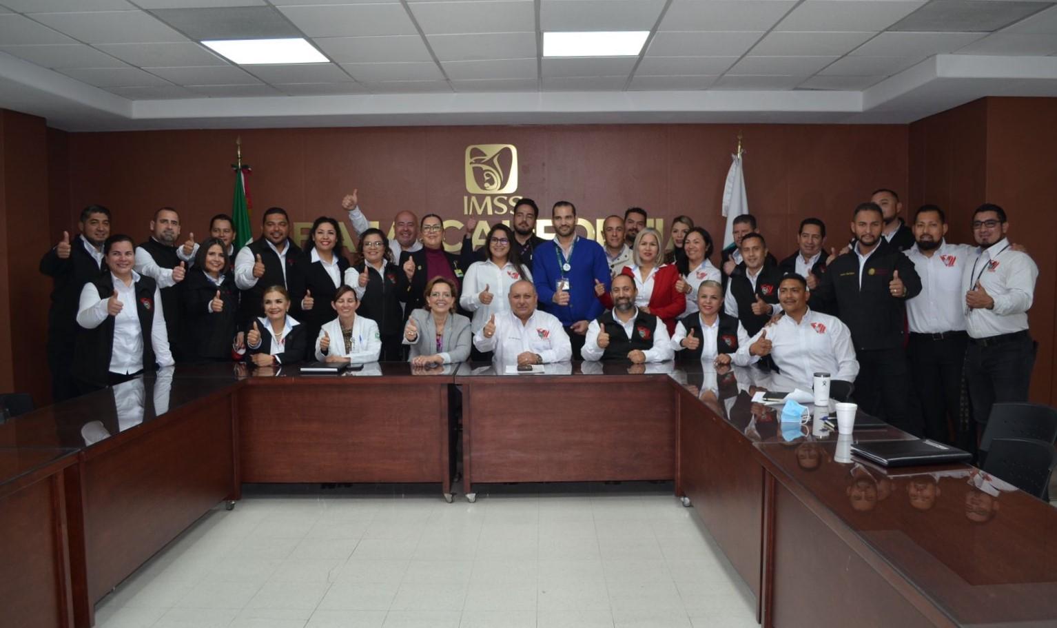 Reciben autoridades del IMSS Baja California a integrantes de la Sección VII del SNTSS