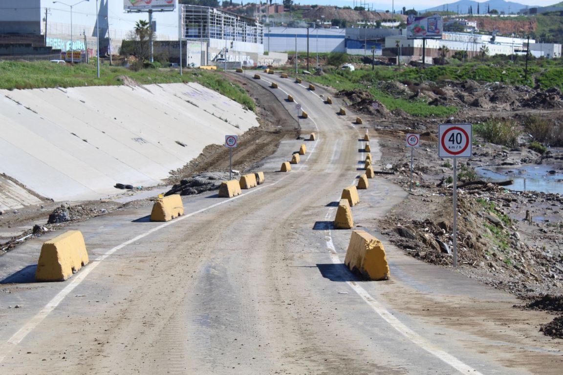 Reabre SIDURT ruta de desvío terraplén en Los Olivos en la ciudad de Tijuana