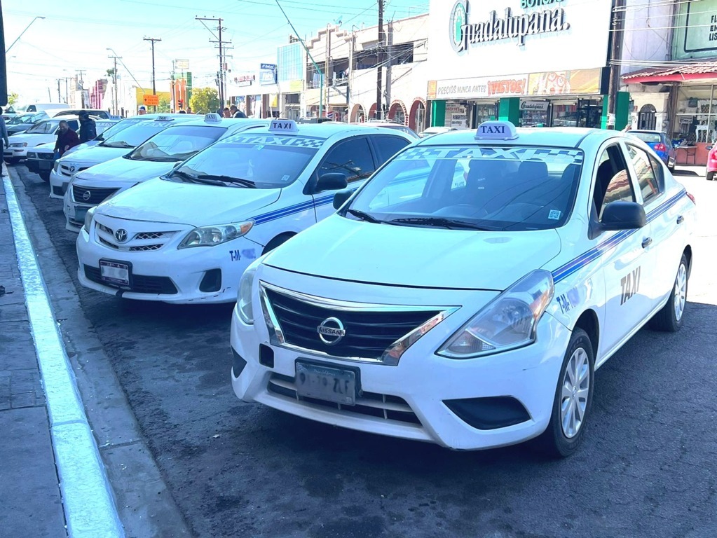 Reubica IMOS sitio de salida de taxis de ruta “Centro- Santa Isabel” y “Centro- Sta. Lorena” en Mexicali