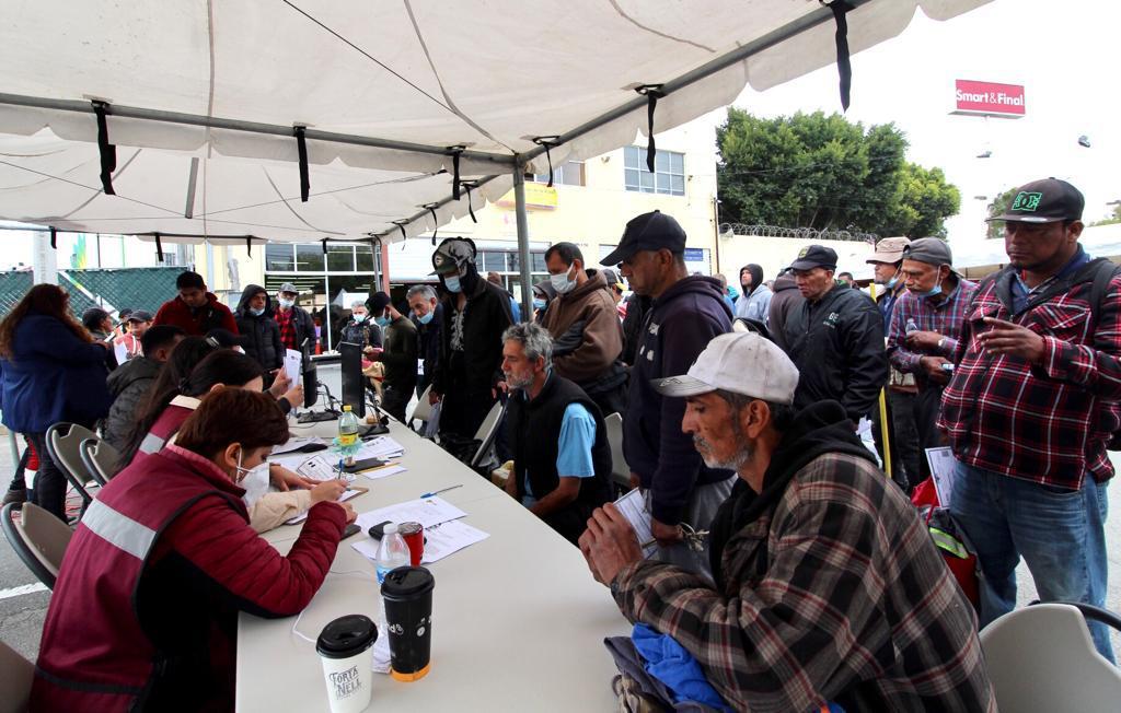 Lleva Gobierno del Estado jornada de salud y servicios al desayunador salesiano “Padre Chava”