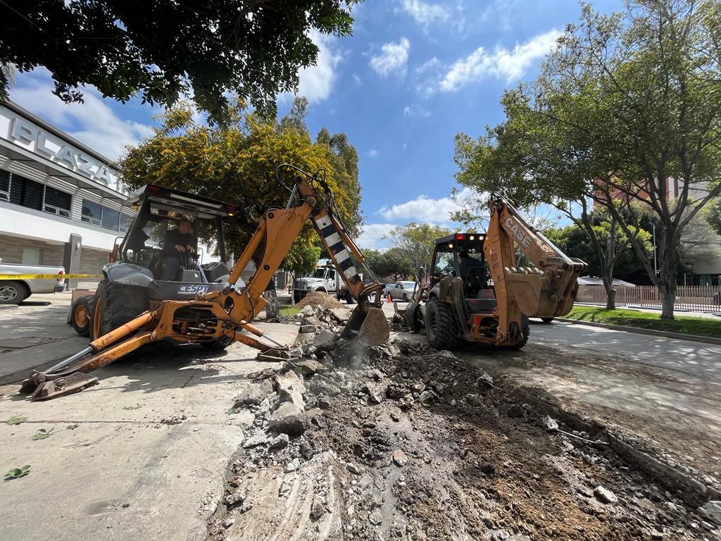 Realiza CESPT reparación emergente en un tramo del colector oriente