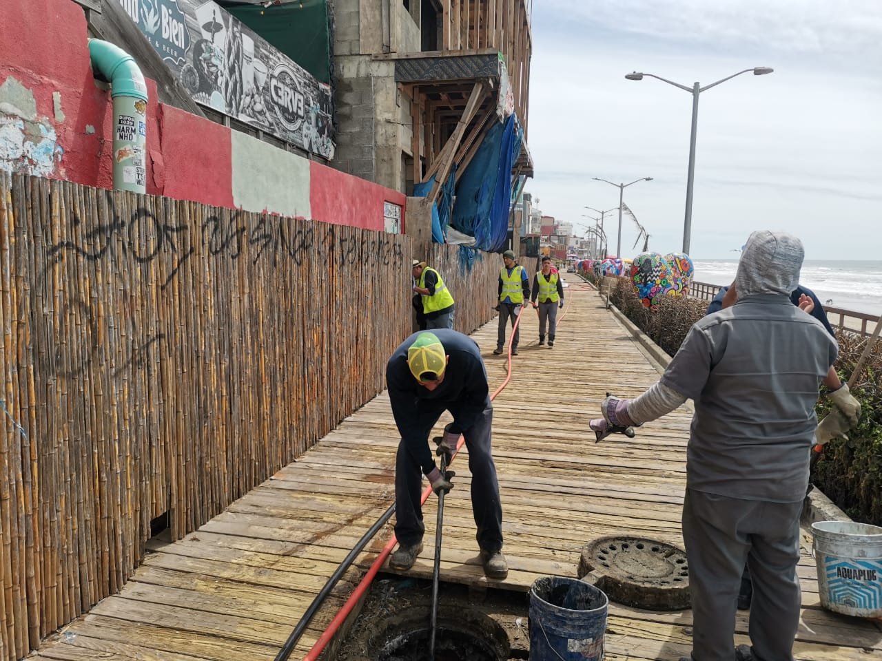 Intensifica CESPT trabajos de desazolve en beneficio de vecinos de Playas de Tijuana