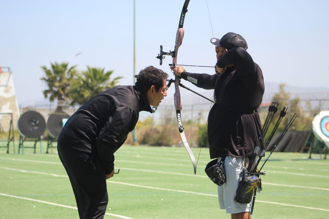 Incrementa preparación arquero Luis “Abuelo” Álvarez para su próxima competencia: INDE BC