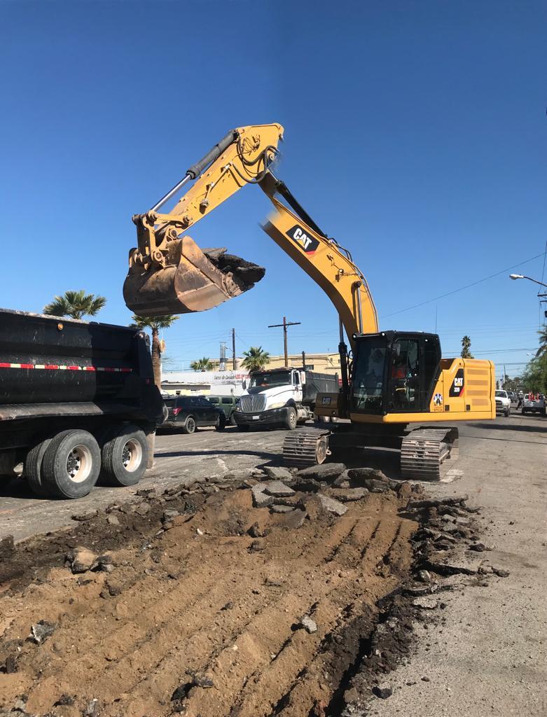 Realiza CESPM reposición de líneas de alcantarillado sanitario en la segunda sección de Mexicali