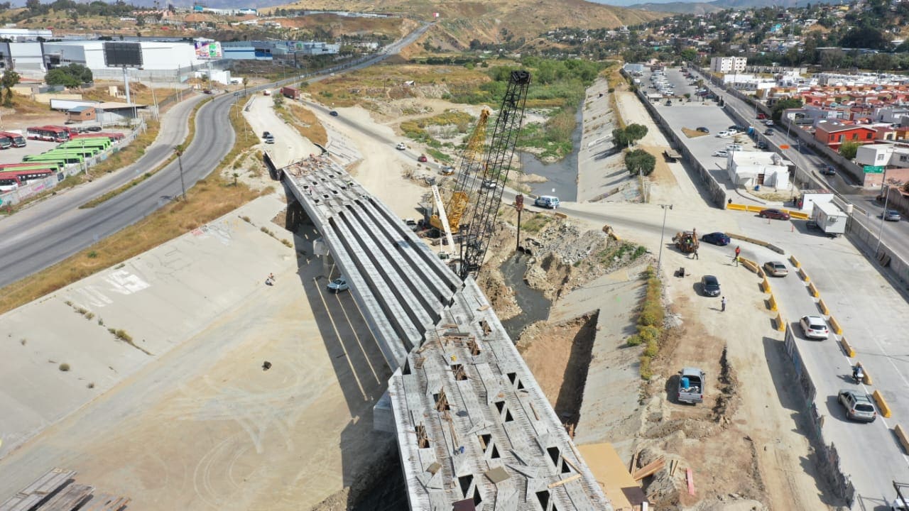 CONCLUYE SIDURT MONTAJE DE TRABES EN PUENTE LOS OLIVOS