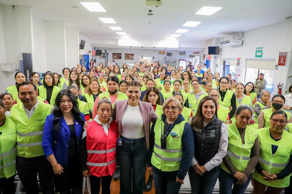 EN LA BAJA SE TRABAJA: MARINA DEL PILAR