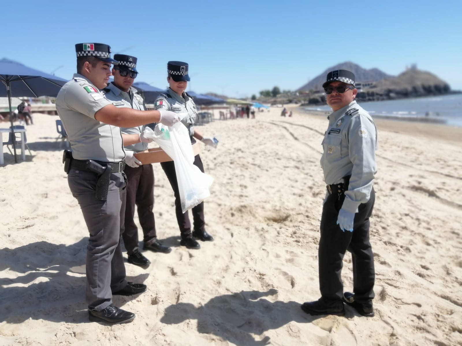 ENCABEZA IPEBC RECOLECCIÓN DE COLILLAS EN MALECÓN DE SAN FELIPE